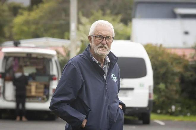 ！新西兰小镇居民崩溃新葡京有游客随地拉翔(图5)