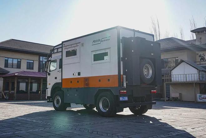 全时四驱!实拍大陆G450江淮重卡房车澳门新葡京app6人住宿+24度电+(图3) 全时四驱!实拍大陆G450江淮重卡房车澳门新葡京app6人住宿+24度电+(图3)