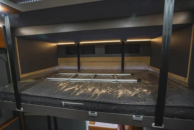 全时四驱！实拍大陆G450江淮重卡房车澳