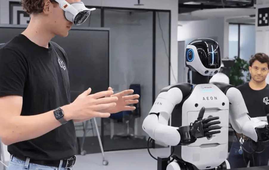 ：9大方向最火中企霸场机器人全明星乱斗澳门新葡京暴走2万步逛CES2026(图25)