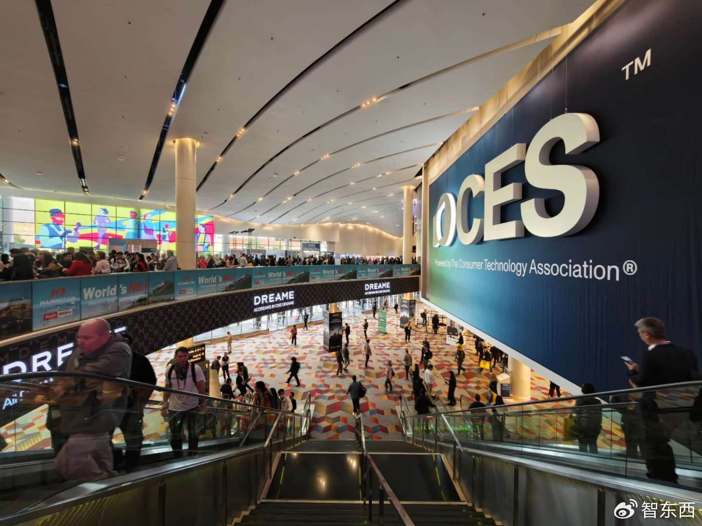 ：9大方向最火中企霸场机器人全明星乱斗澳门新葡京暴走2万步逛CES2026(图72)